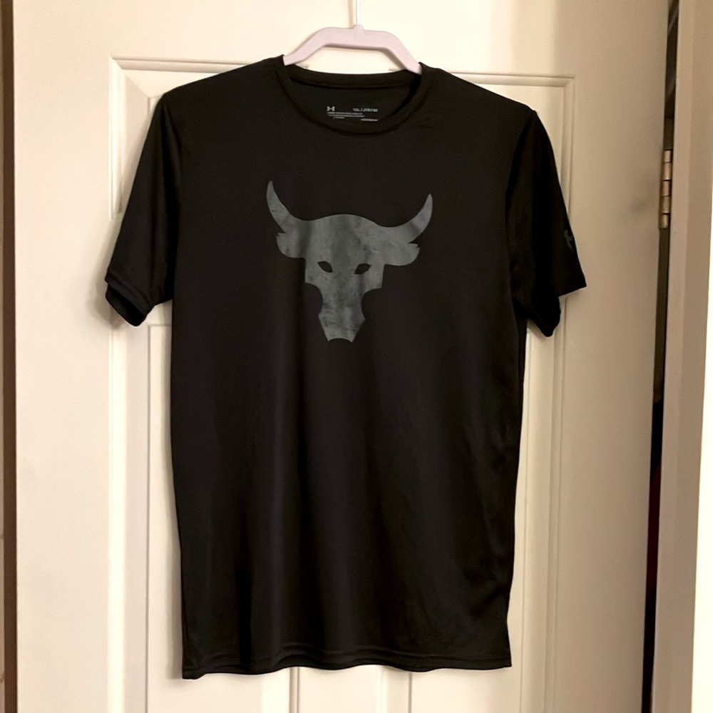 Under Armour Youth/Men Short Sleeve Bull T-Shirt